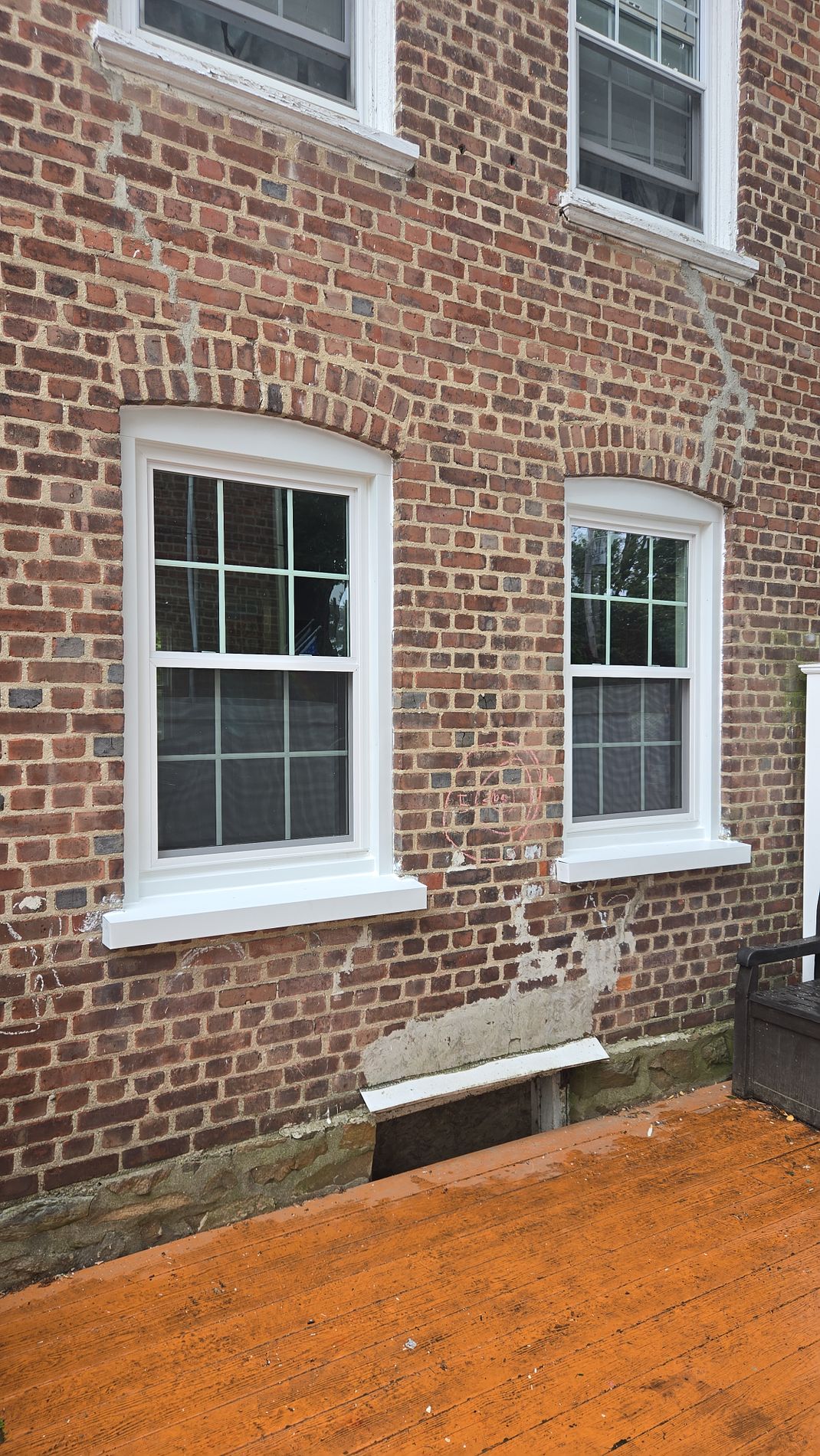 white vinyl energy efficient windows